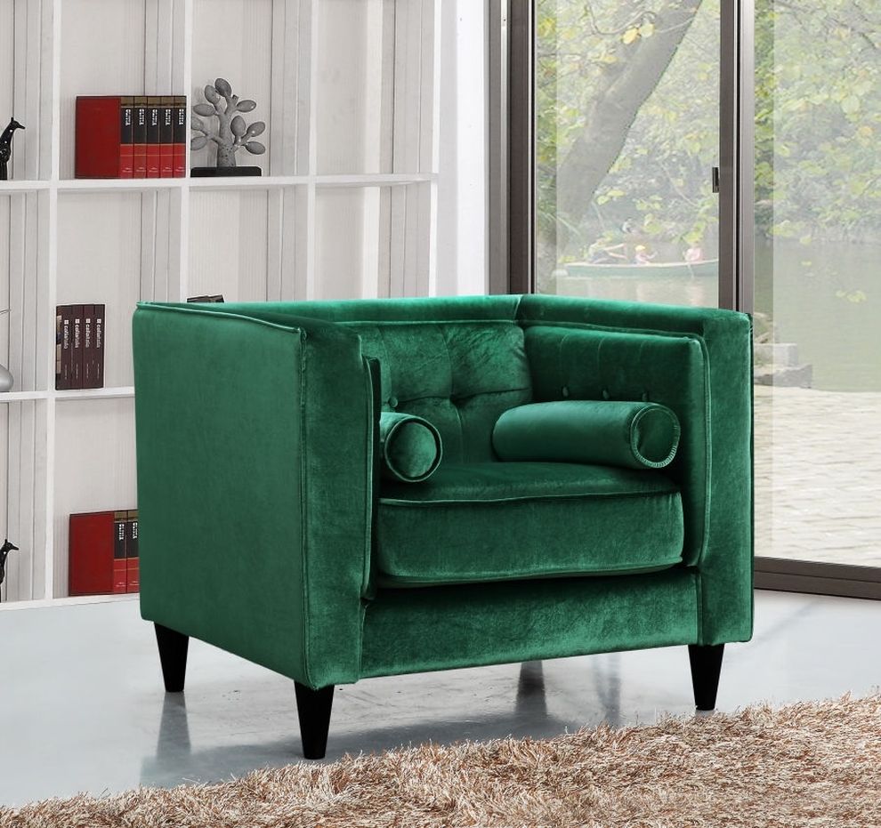 Tufted design green velvet fabric chair by Meridian