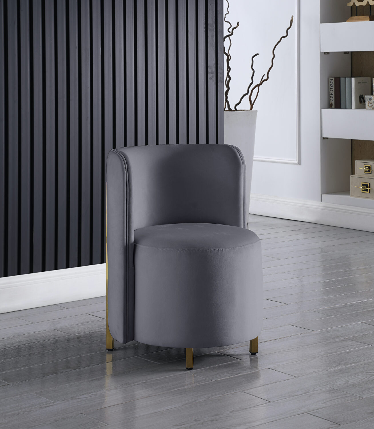 Rotunda Gray Chair 518 Meridian Furniture Chairs | Comfyco Furniture